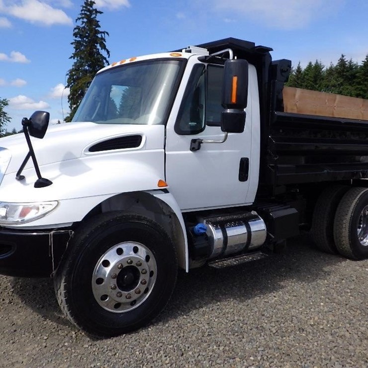 2018 INTERNATIONAL 4300 SBA