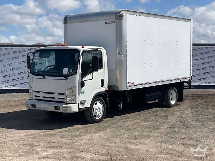 2013-isuzu-nrr-image-1