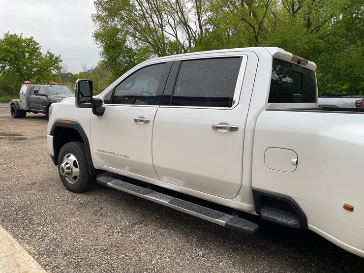 2020-gmc-3500-image-11