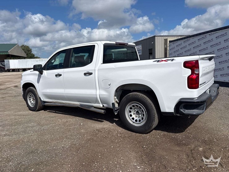 2020-chevrolet-silverado-1500-image-4