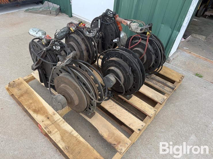 benjamin-drop-light-reels-image-3