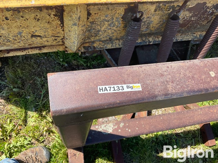 misc-farm-equipment-lot-image-12