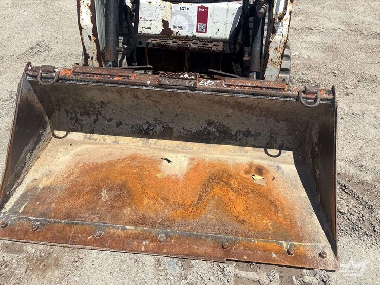 bobcat-t450-image-6