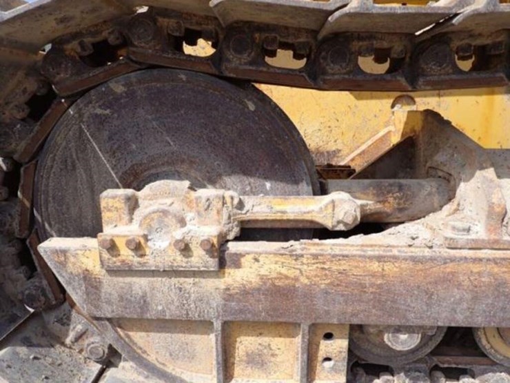 2005-deere-450j-lt-image-34