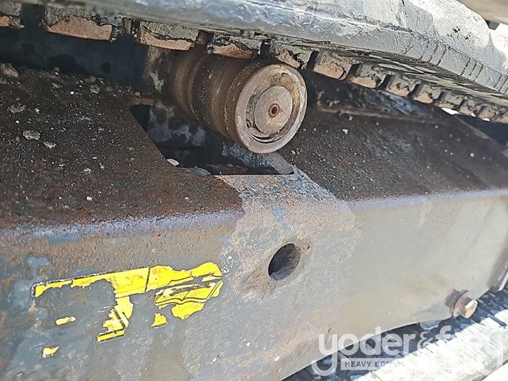 2019-bobcat-e32-image-24