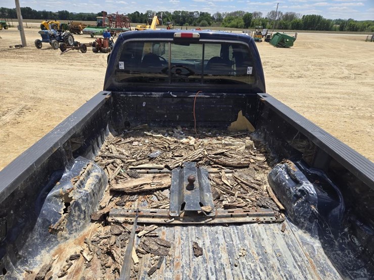 2001-ford-f350-image-16