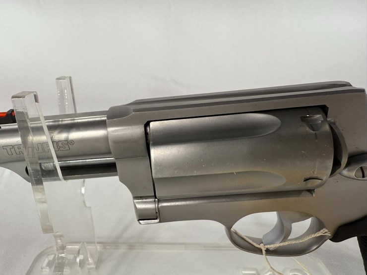 #84-•-taurus-the-judge-45lc/410gauge-bs626306-image-5