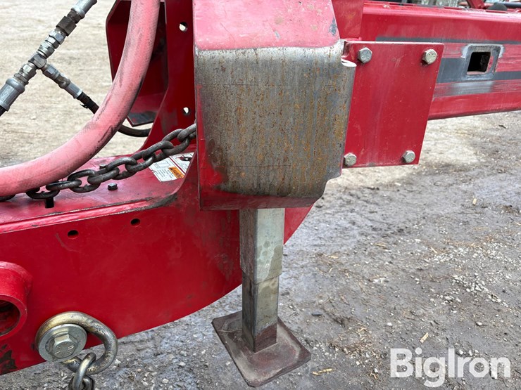 case-ih-1200-image-11