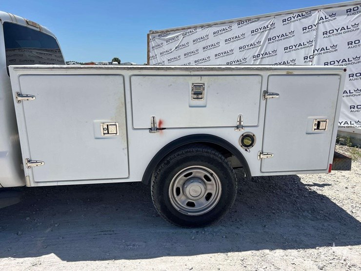 2014-ford-f350-image-11
