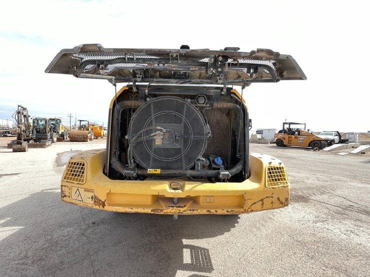 2014-volvo-l120h-image-89