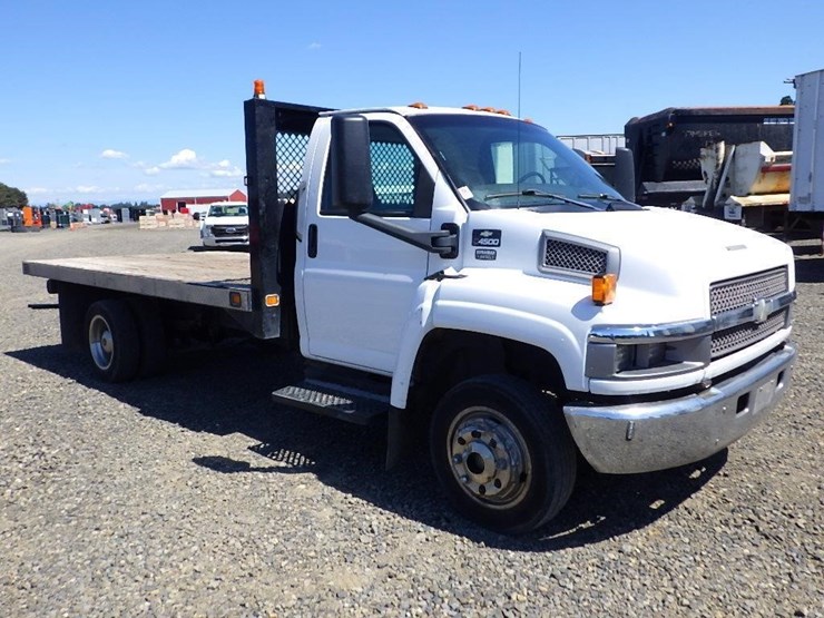 2003-chevrolet-kodiak-c4500-image-3