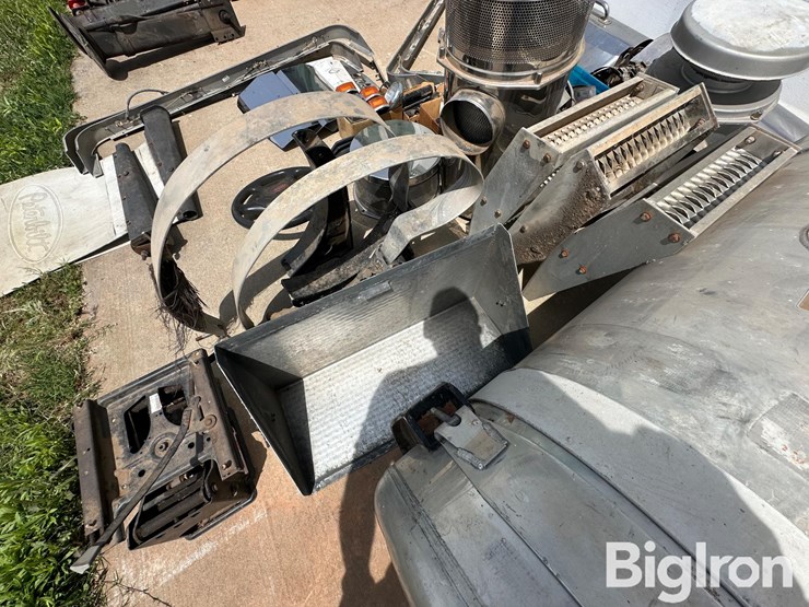 peterbilt-379-image-18
