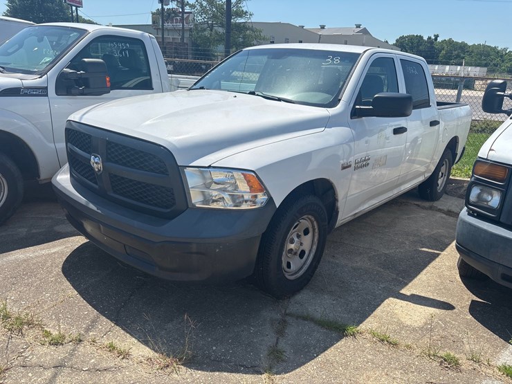 2015-dodge-ram-2500-image-1