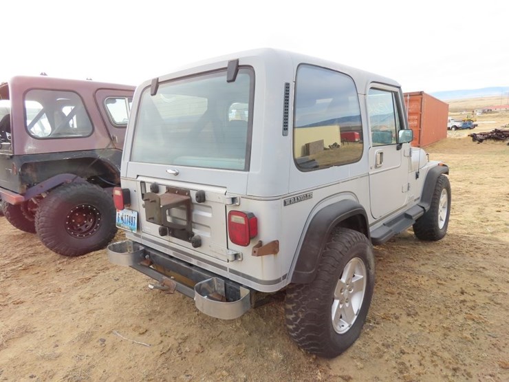 1989-jeep-laredo-4x4-image-7