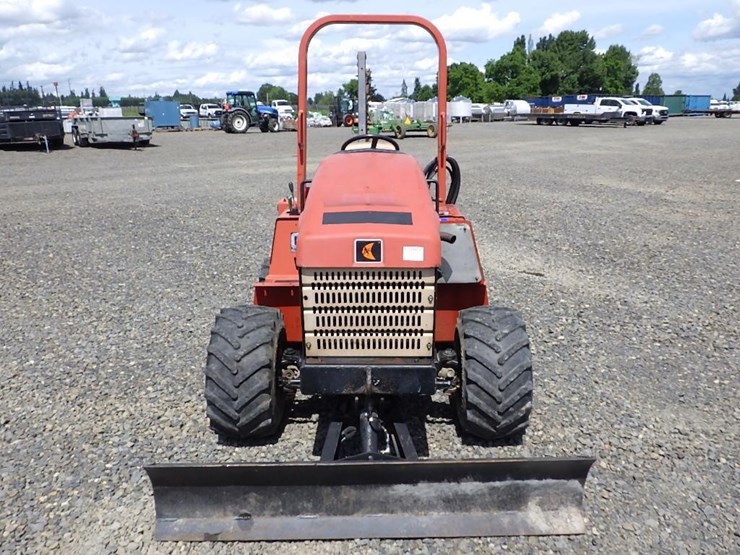 2011-ditch-witch-rt45-image-2