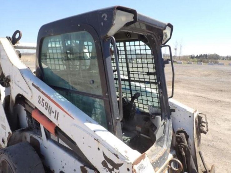2014-bobcat-s590-image-19