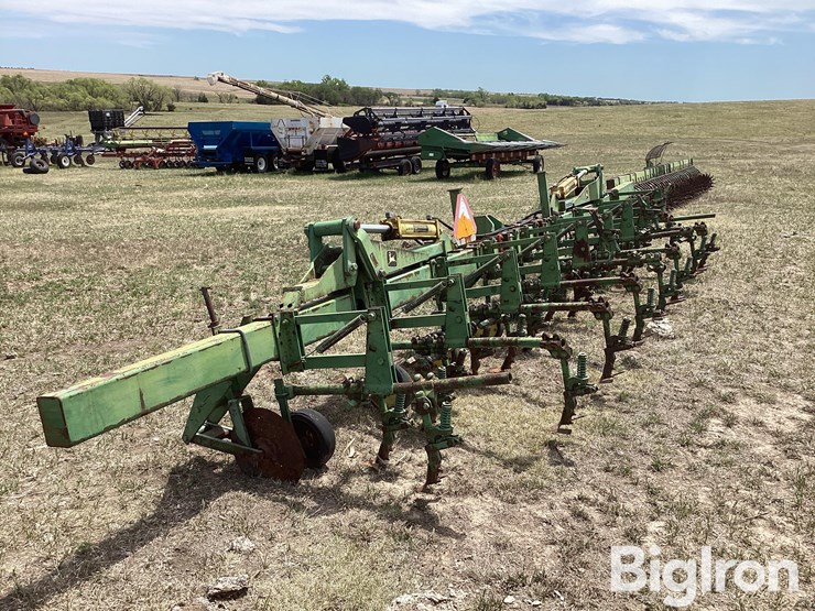 john-deere-85-image-6