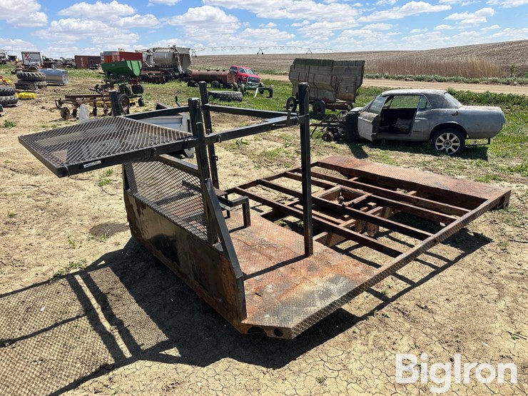 utility-flatbed-image-1