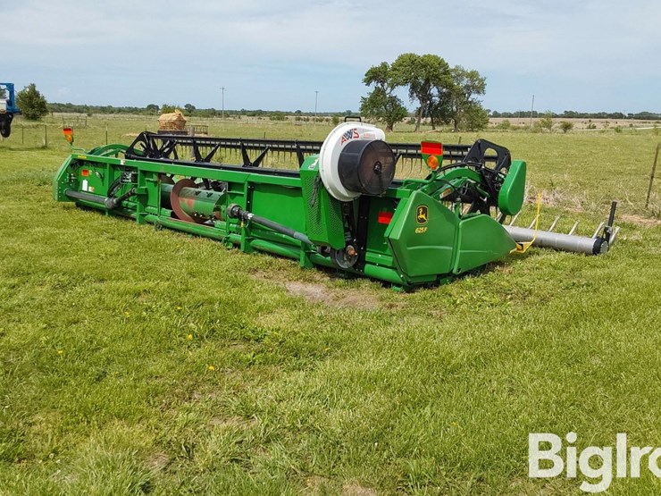 2013-john-deere-625f-image-4
