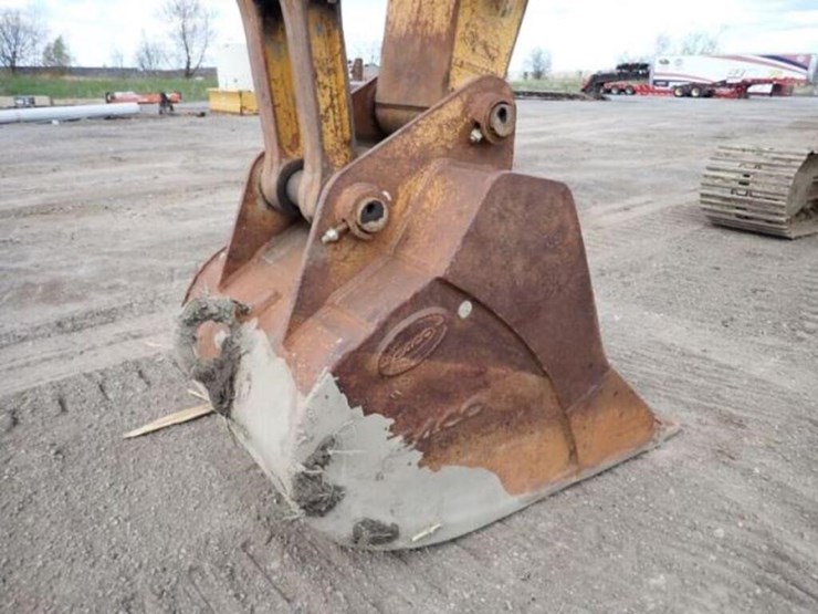 2001-deere-270-lc-image-28