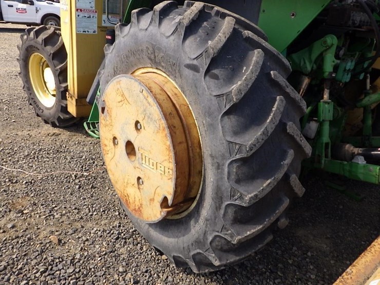 2005-john-deere-7220-image-35