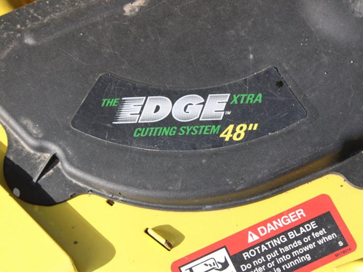 john-deere-x320-image-10