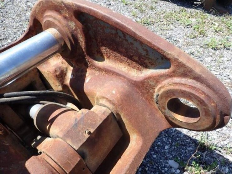 hydraulic-quick-coupler-image-10