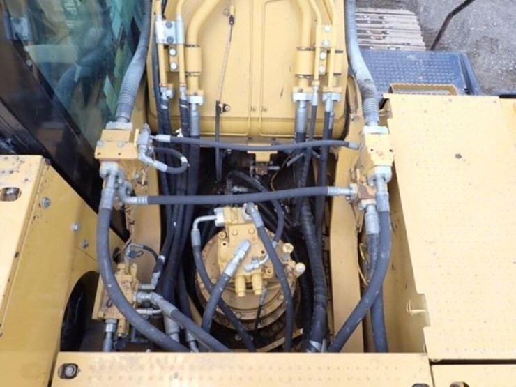 2016-caterpillar-336el-image-68