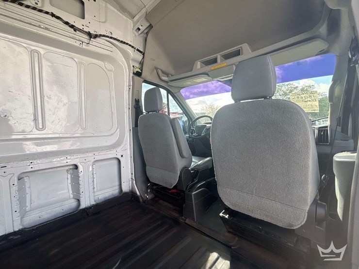2016-ford-transit-image-15