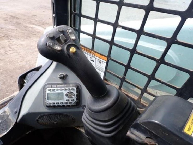 2021-bobcat-t870-image-14