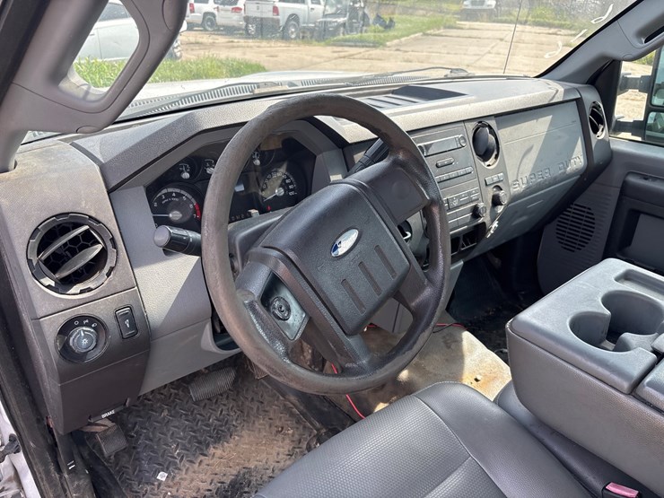 2012-ford-f250-image-8