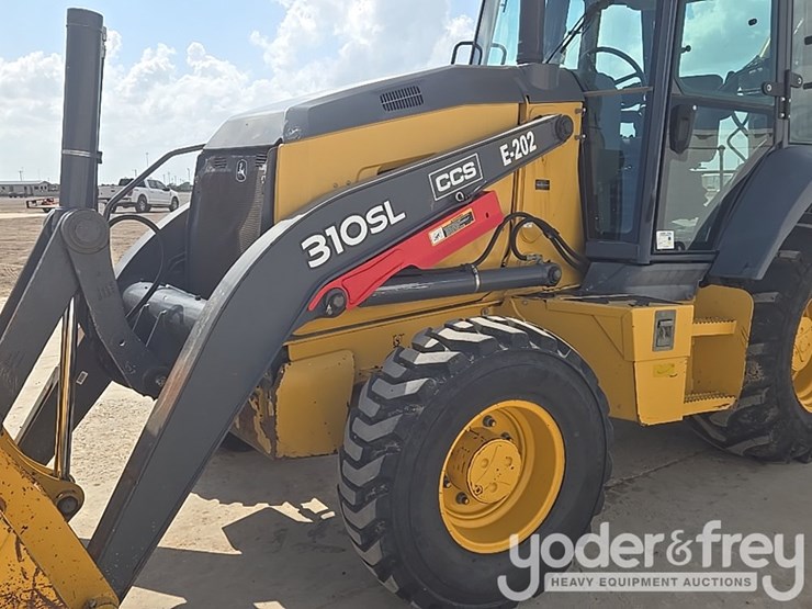 2020-deere-310sl-image-17