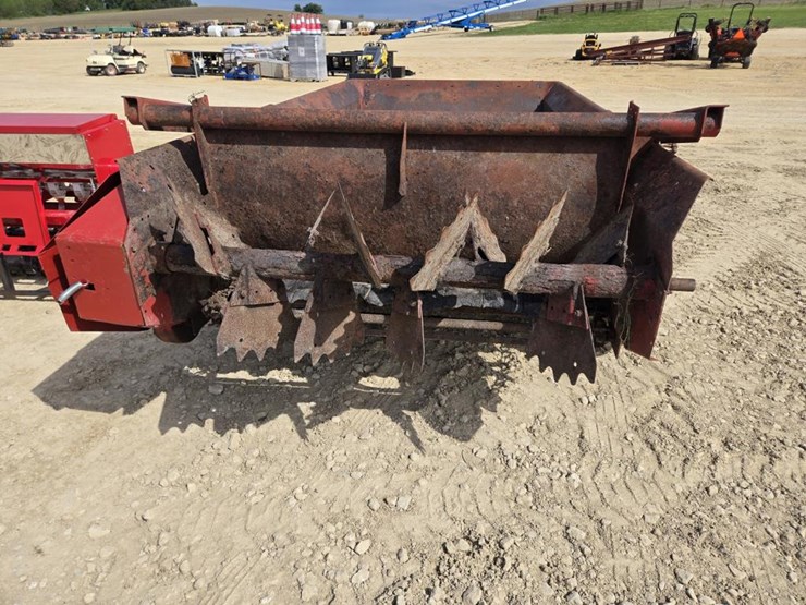 john-deere-145-image-8
