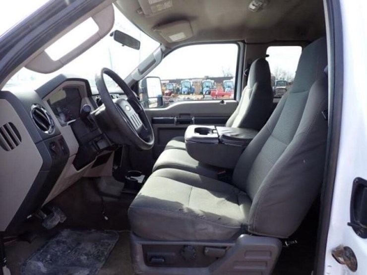 2010-ford-f350-xlt-image-19