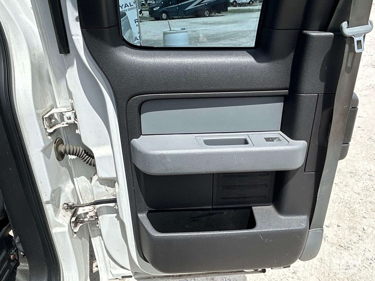 2013-ford-f150-image-18