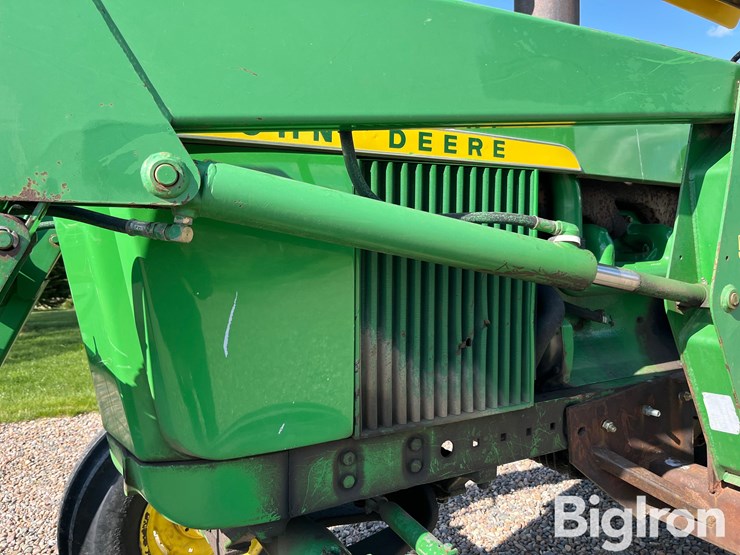 john-deere-4010-image-11