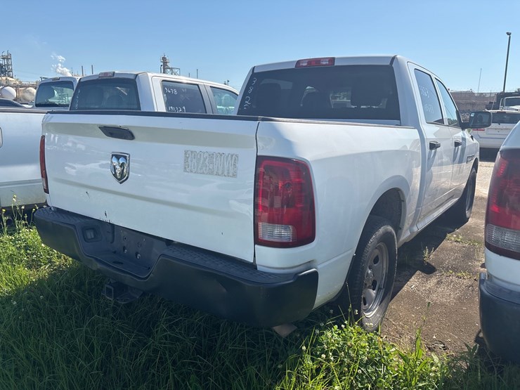 2015-dodge-ram-1500-image-5