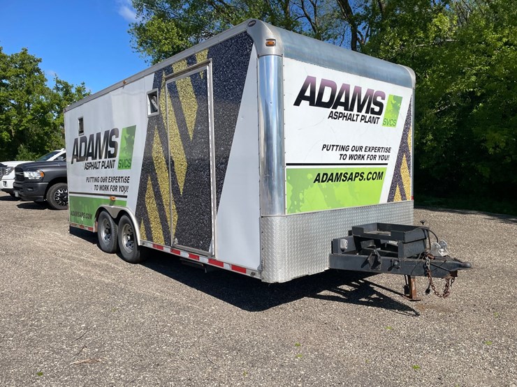 #4526-•-tandem-axle-enclosed-trailer-8'-x-20'-image-3