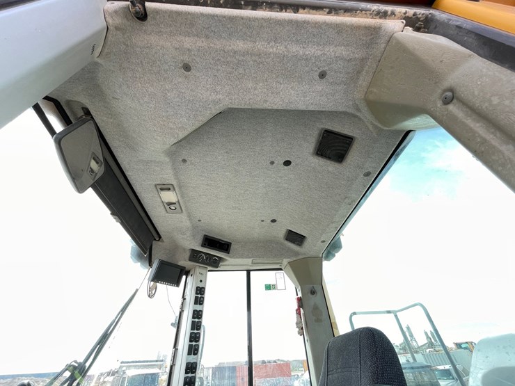 2014-volvo-l120h-image-113