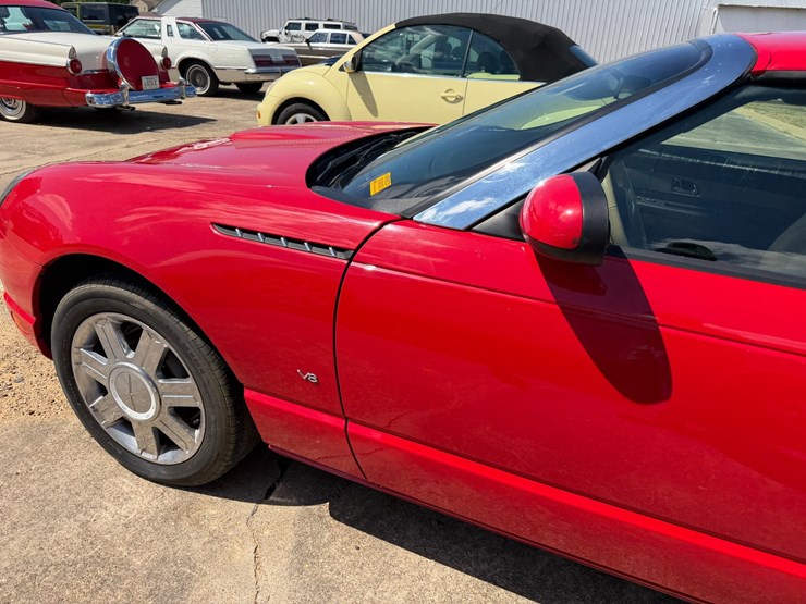 #47813-•-2004-ford-thunderbird-coupe-vin:-1fahp60a24y101242-image-28