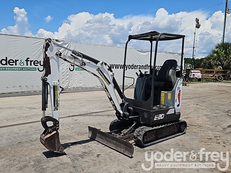 2020-bobcat-e20-image-1