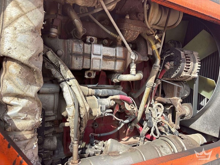2018-jlg-10054-10,000lb-4x4-rough-terrain-telehandler-image-10