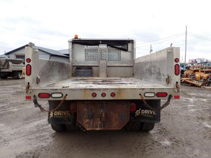 2006-ford-f650-xlt-image-7