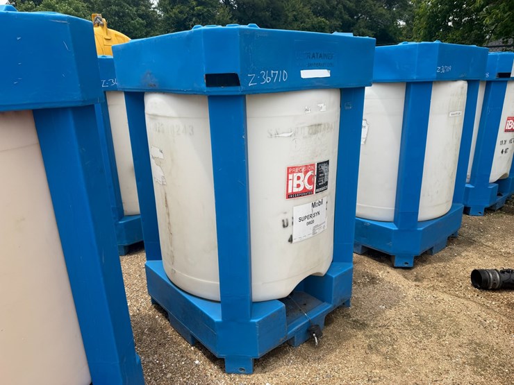 #1655-•-275-gallon-plastic-storage-oil-tank-image-1