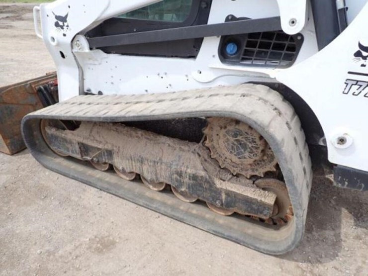 2021-bobcat-t770-image-33