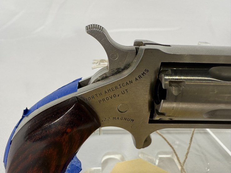 #77-•-north-american-arms-22-magnum-revolver-e319563-image-25