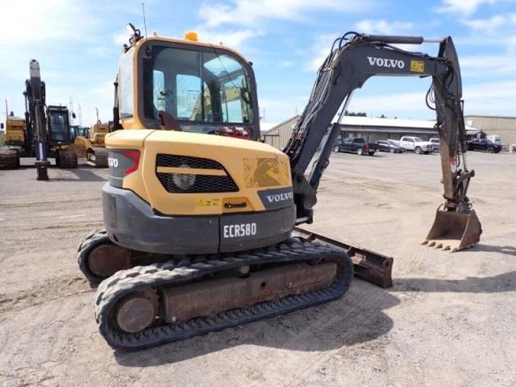 2015-volvo-ecr58d-image-4