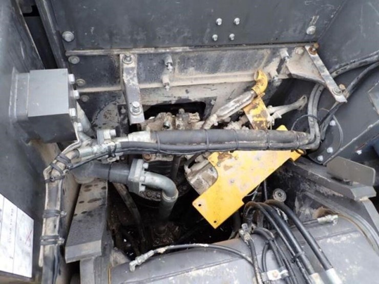 2018-volvo-ecr355el-image-39