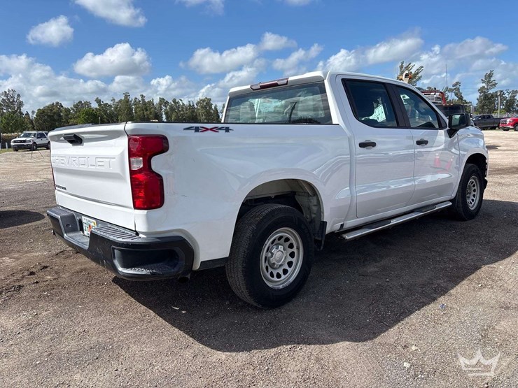 2020-chevrolet-silverado-1500-image-3