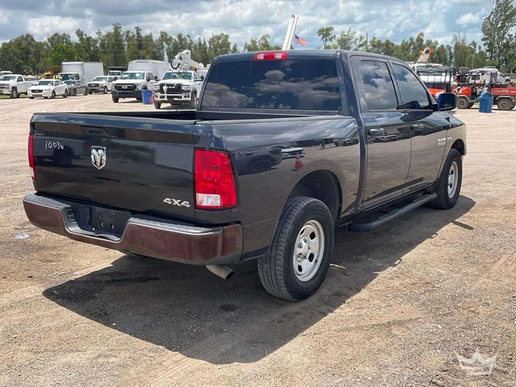 2016-dodge-1500-image-3